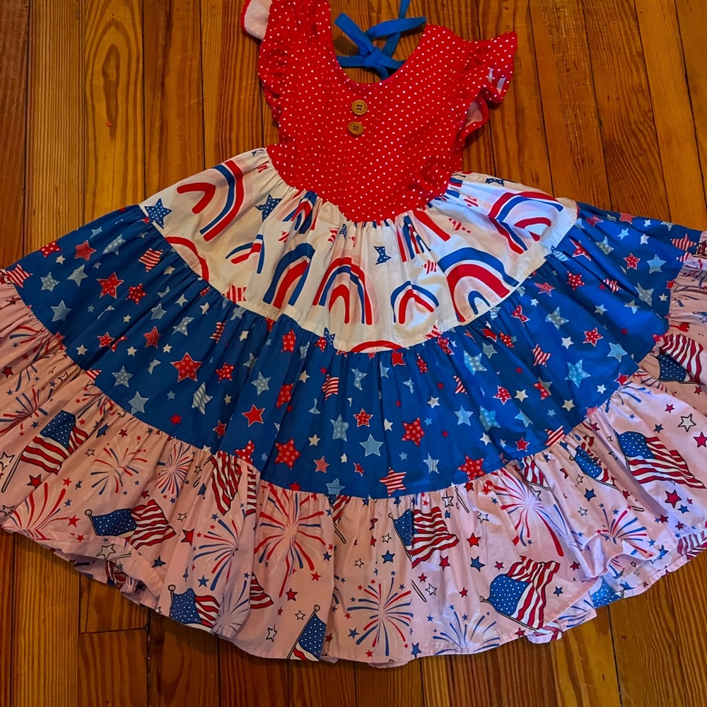 Adorable patriotic Eleanor rose twirly dress 4/5